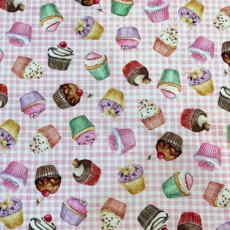 Hooded Towel Gingham Cupcakes (Girl)