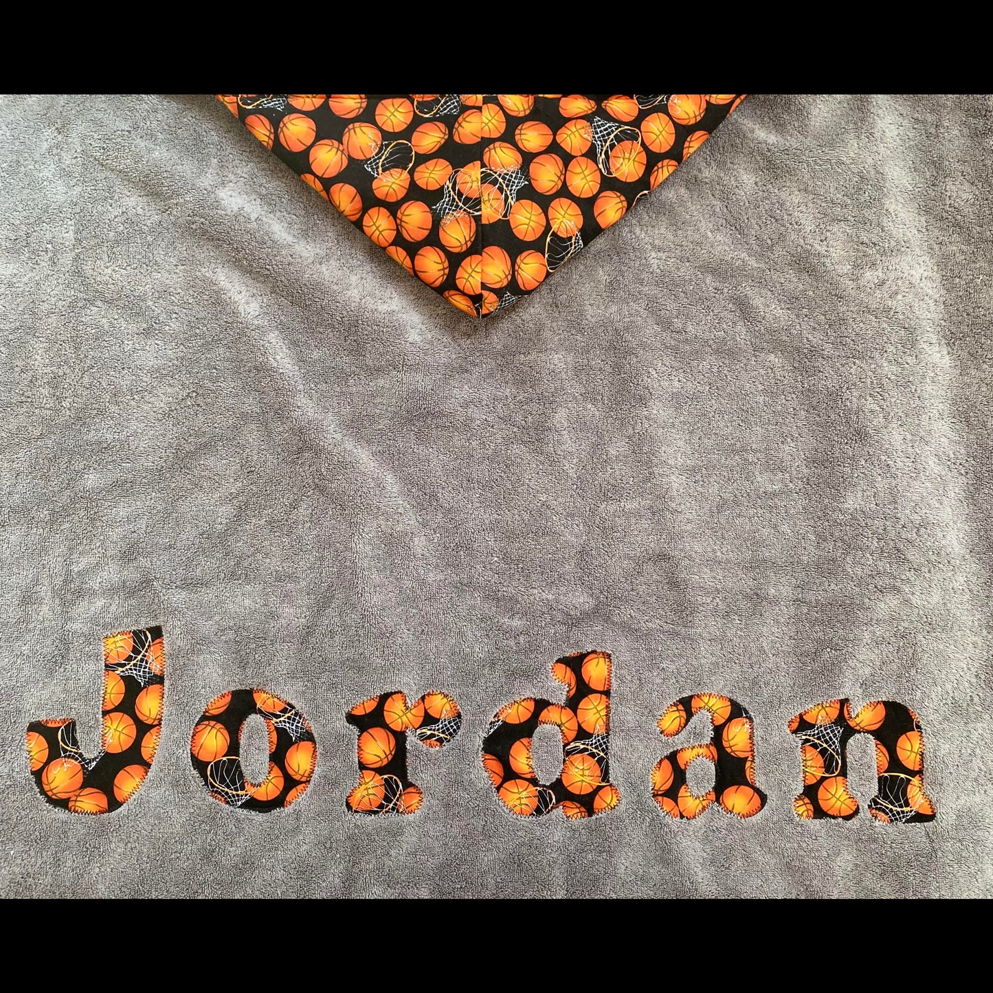 Hooded Towel Basketballs (Boy)