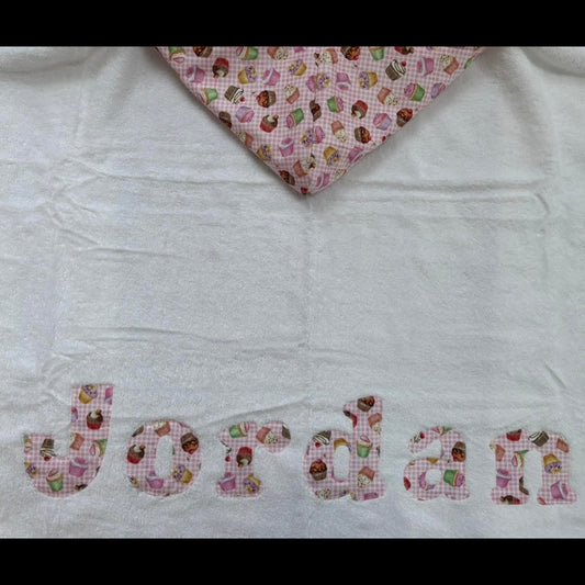 Hooded Towel Gingham Cupcakes (Girl)