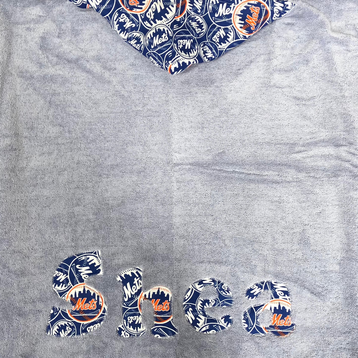 Hooded Towel Mets (Boy)