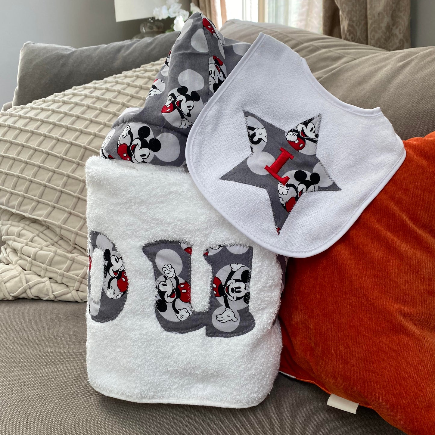 Hooded Towel Mickey (Boy)