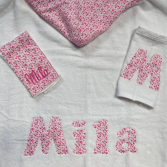 Hooded Towel Pink Hearts (Girl)