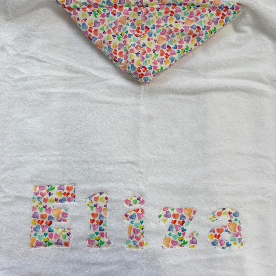 Hooded Towel Watercolor Hearts (Girl)